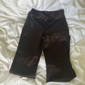 New with tags aritzia Sundance pant size 6 or small in color rich mocha brown